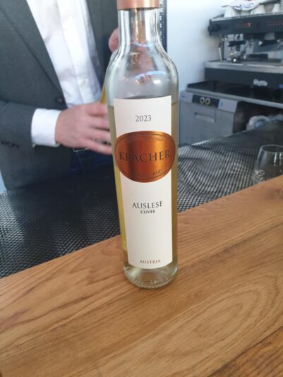 00acb213-1693-4d34-a0c4-19ce91bce4dd